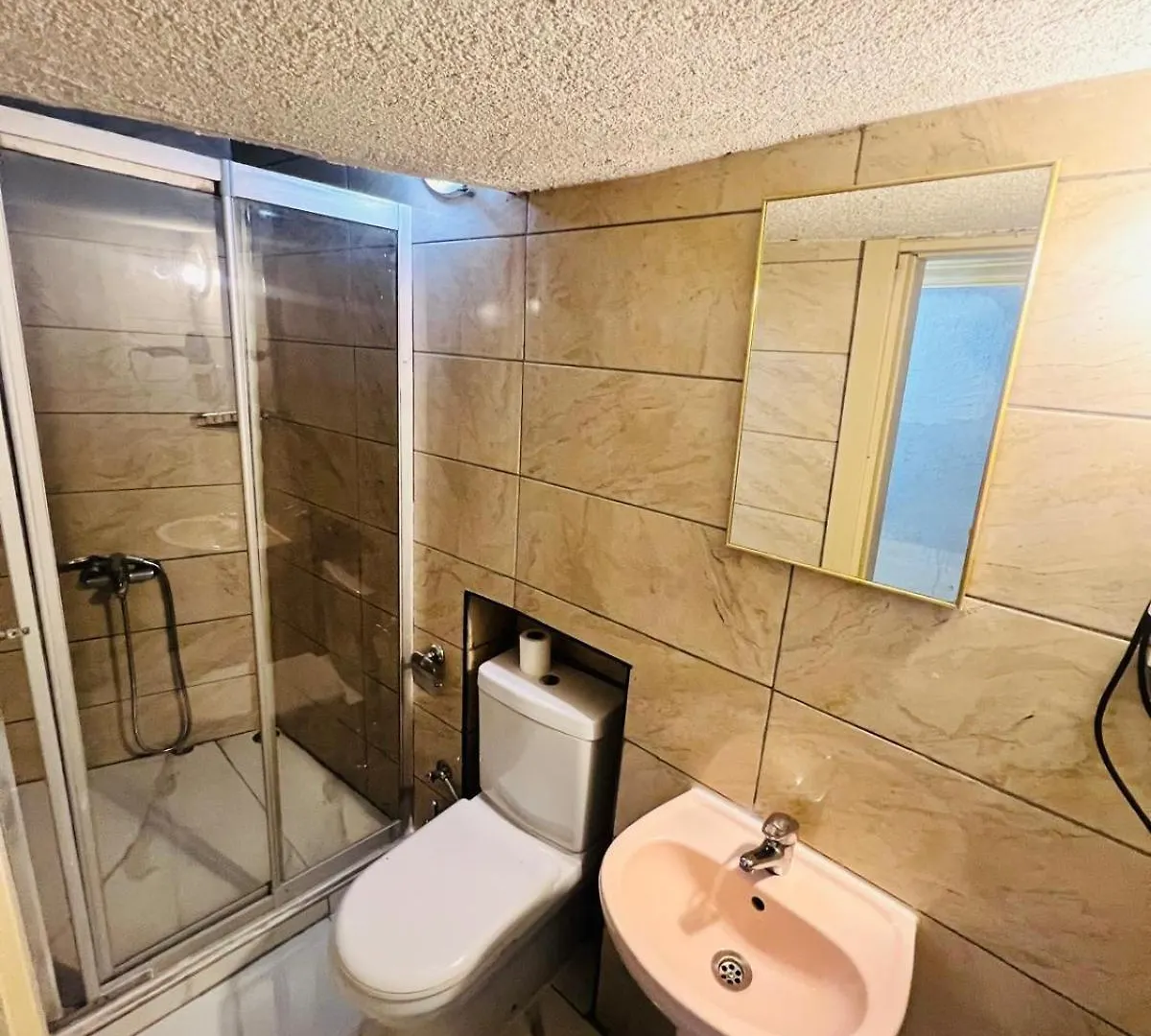 Dedenin Yeri Istanbul Apartment